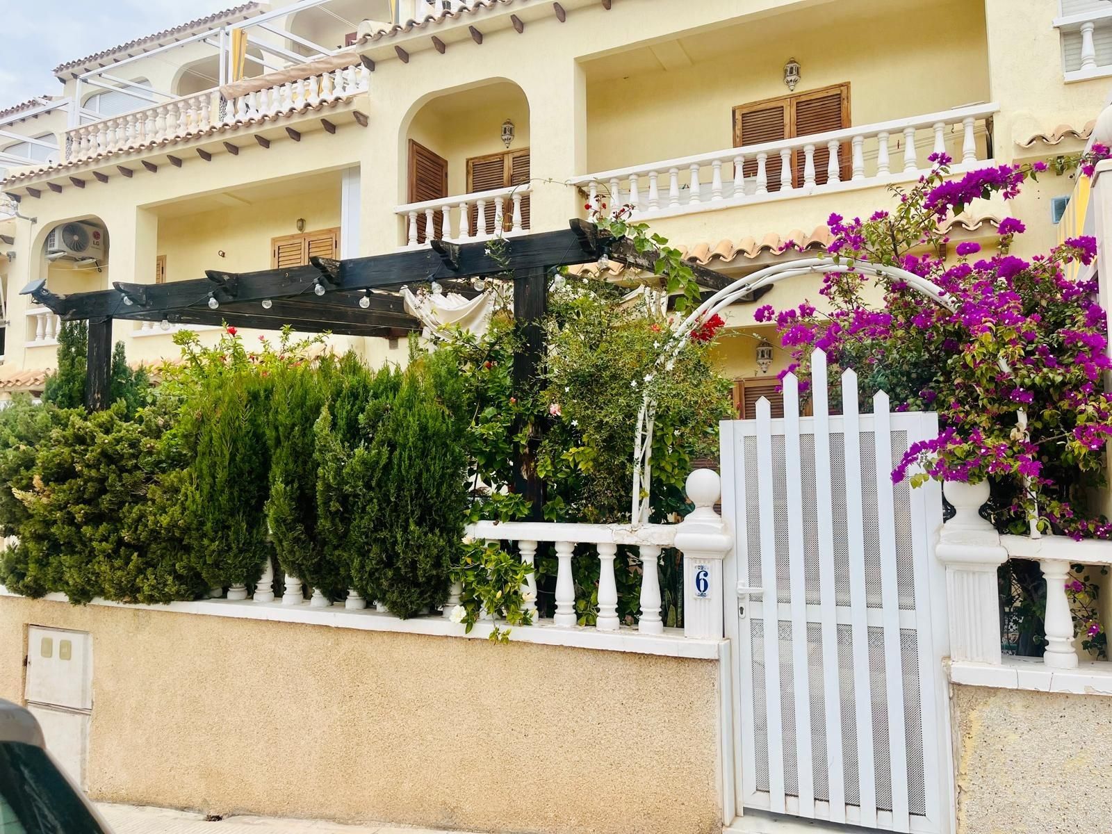 Duplex to rent in Calas Santiago Bernabéu