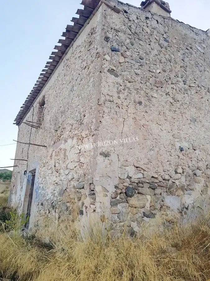 Country homes for sale in Arboleas