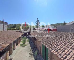 Vista exterior de Casa adosada en venda en Camarasa amb Terrassa i Piscina