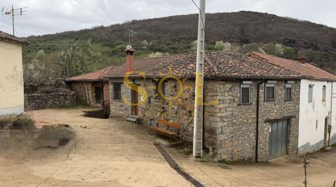 Foto 4 de Casa o xalet en venda a Calle la Cuesta, Los Barrios de Luna , León
