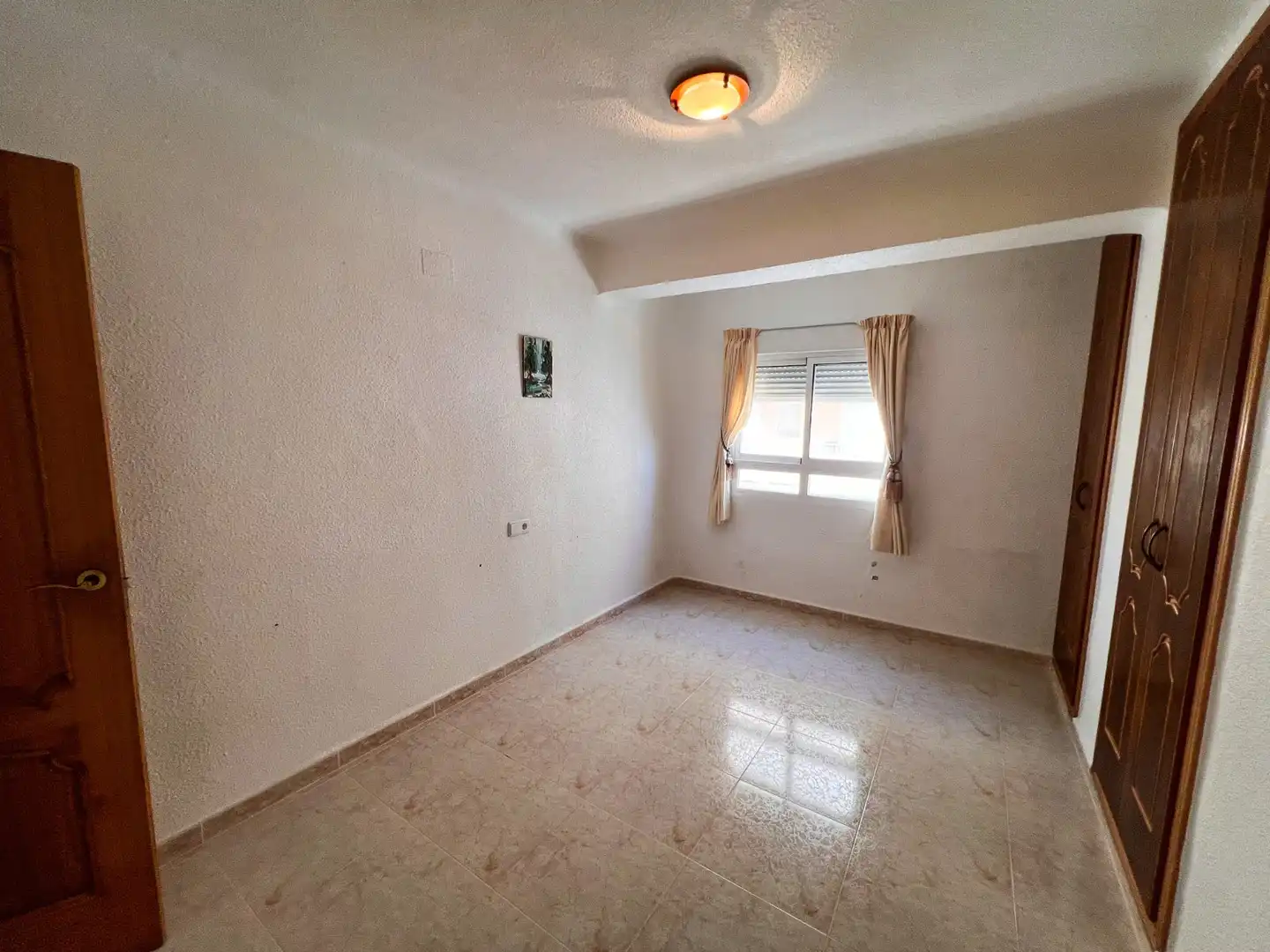 Habitación de Apartamento en venta en Torrevieja con Aire acondicionado, Calefacción y Terraza