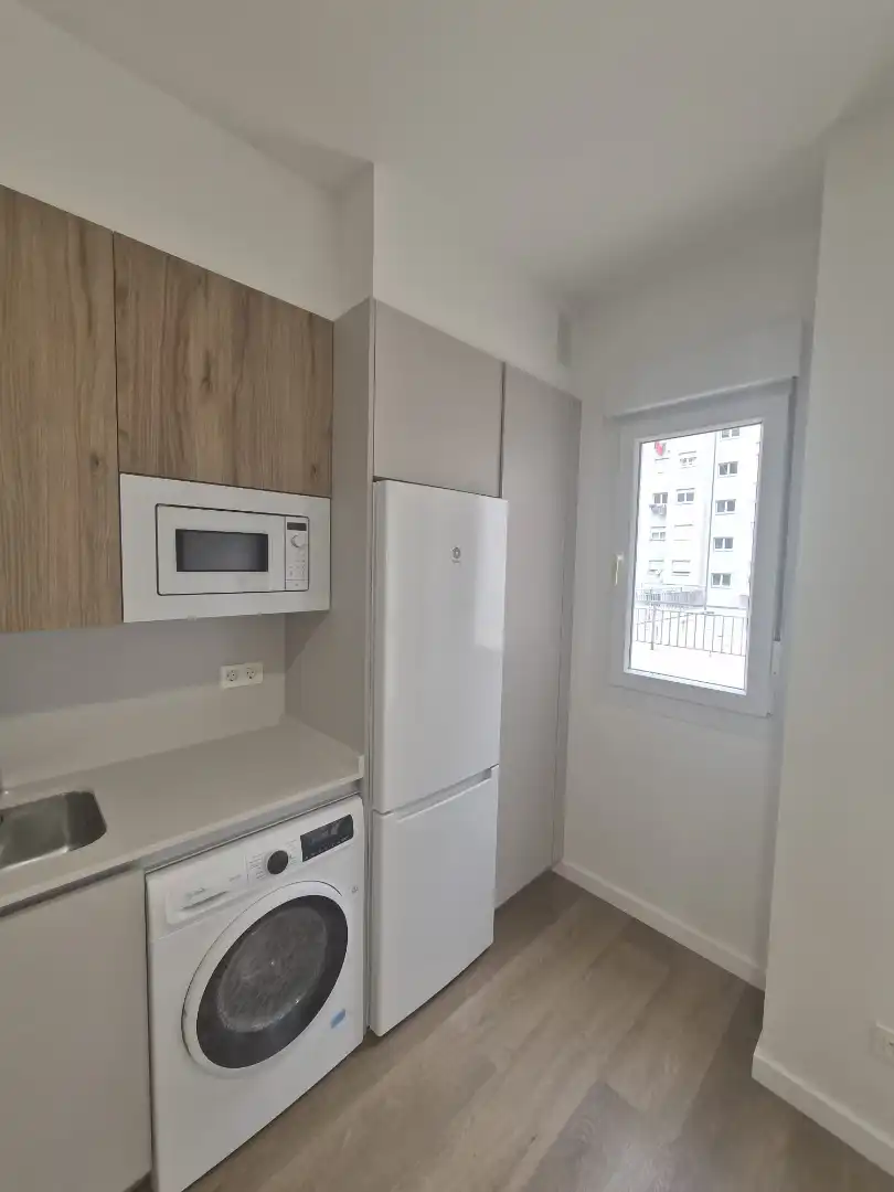Apartament de lloguer a Calle Caleiro, 28, El Carbayedo - El Quirinal