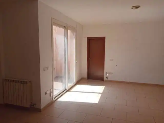 Piso en venta en Figueres con Calefacción y Terraza