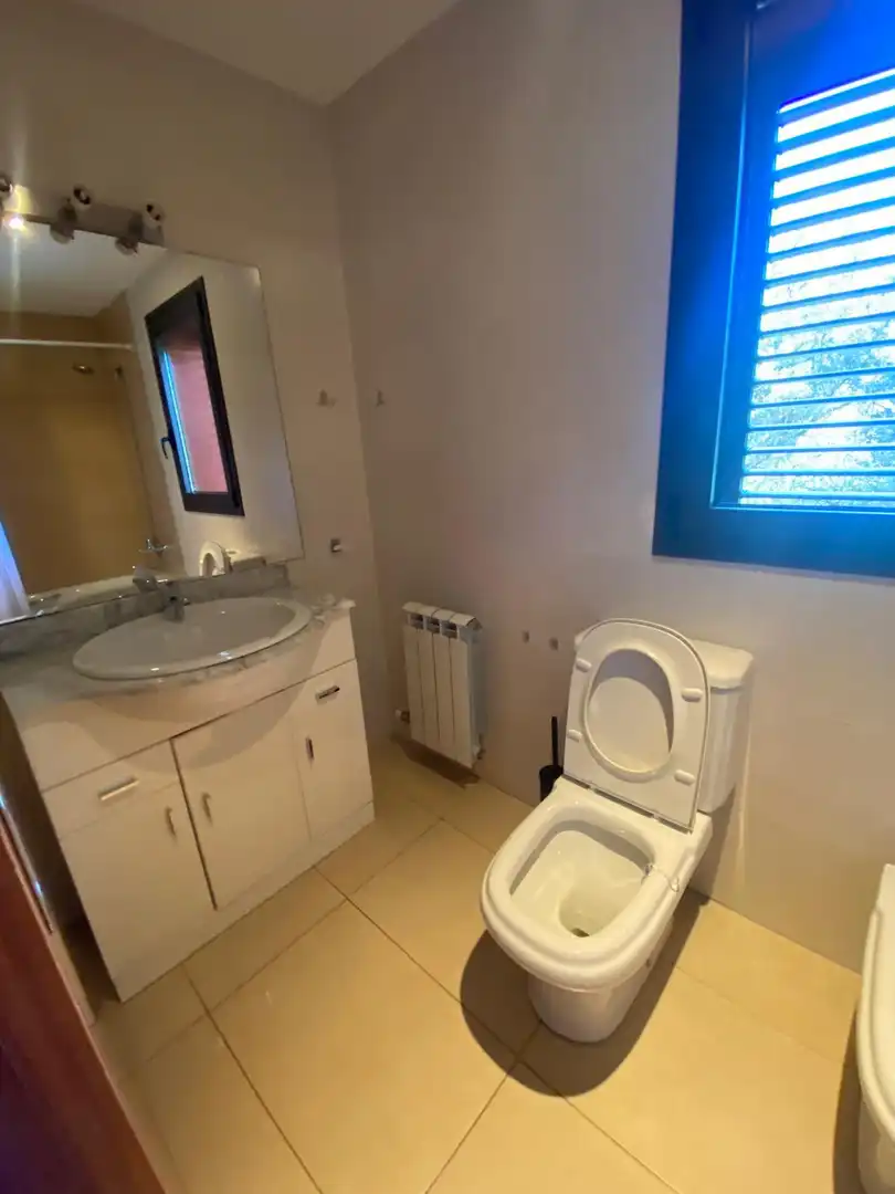 Bathroom of Detached homes for rent in Girona  with Air Conditioner, Heating and Private garden