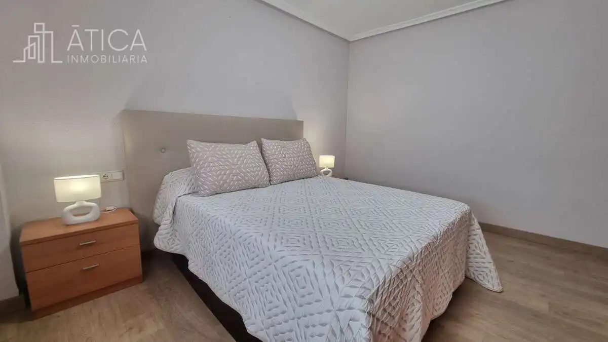 Dormitori de Àtic de lloguer en San Bernardo - Carmelitas - Campus