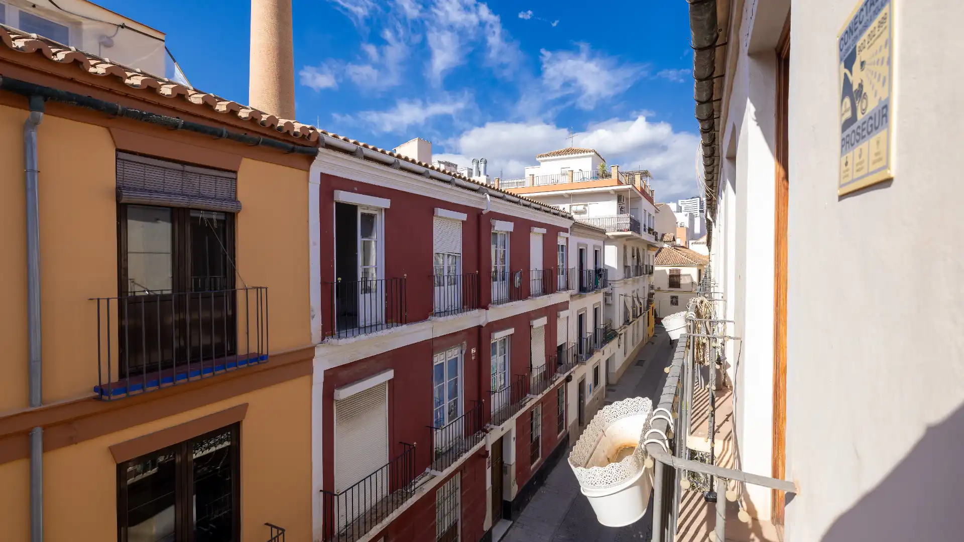 Exterior view of Apartments for sale in Málaga Capital  with Air Conditioner, Heating and Balcony