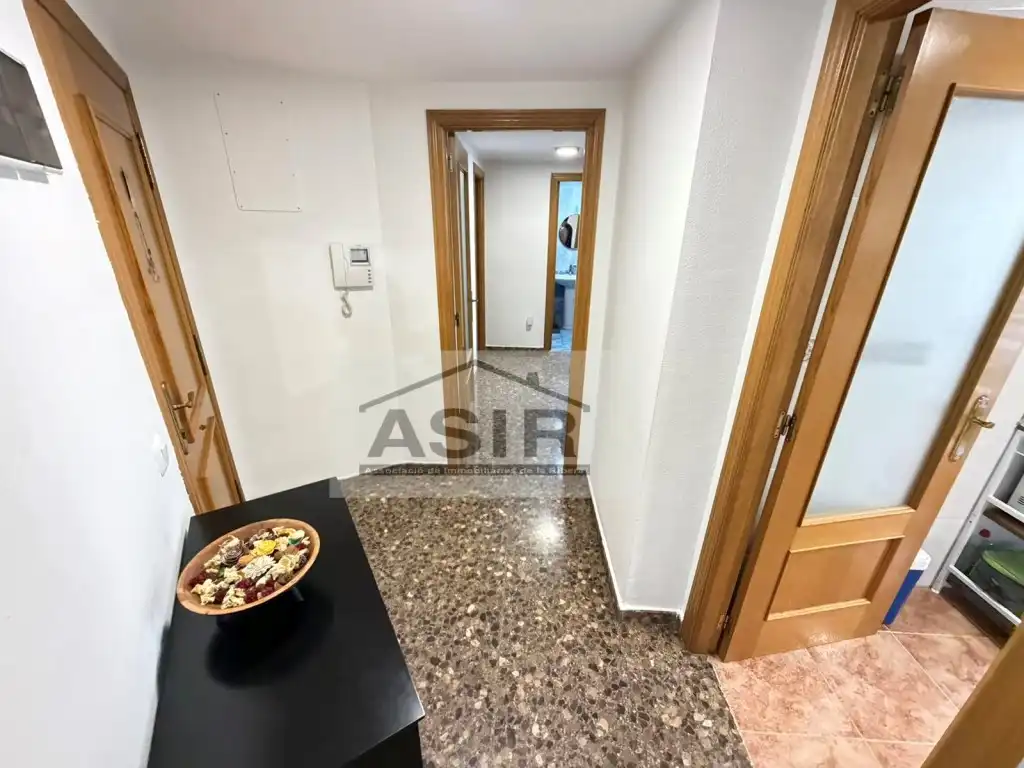 Flat with terrace for sale in Calle Clara Campoamor, imagen 7