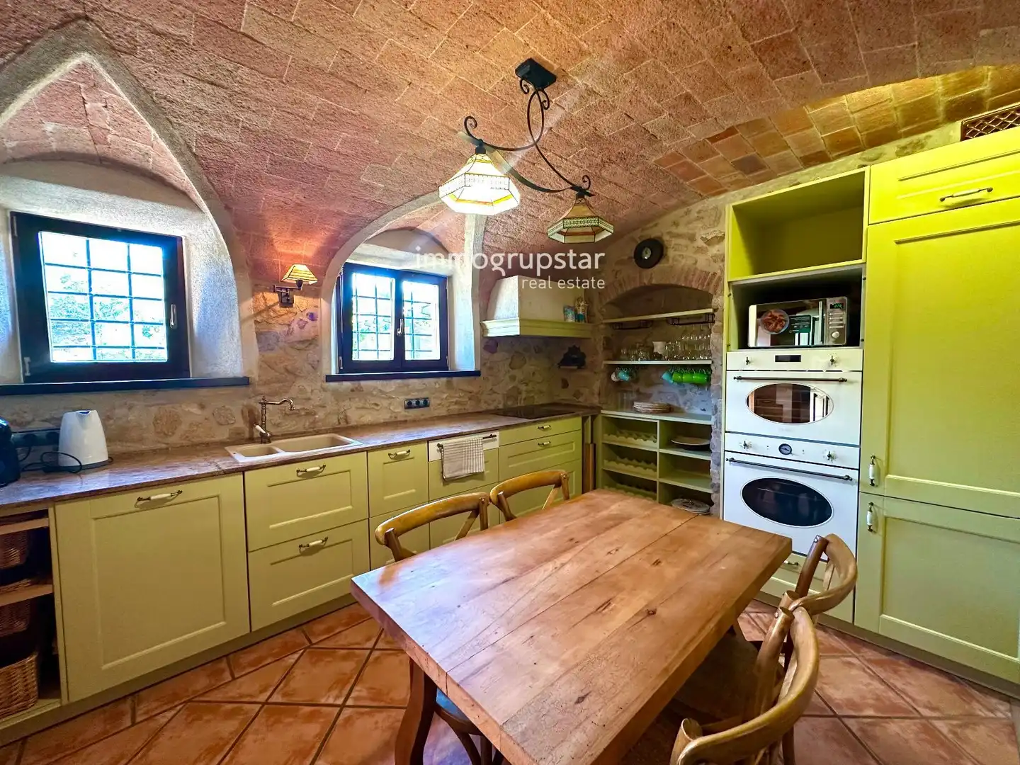 Cocina de Finca rústica en venta en Santa Cristina d'Aro con Terraza, Trastero y Piscina