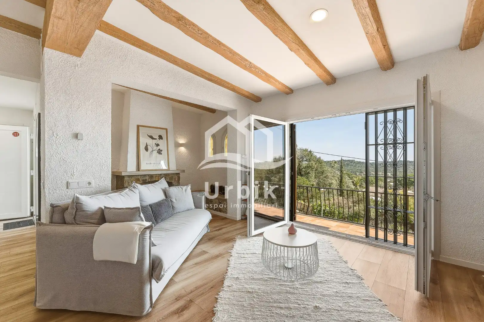 Casa amb jardí en venda a Carrer de les Oliveres, imagen 2