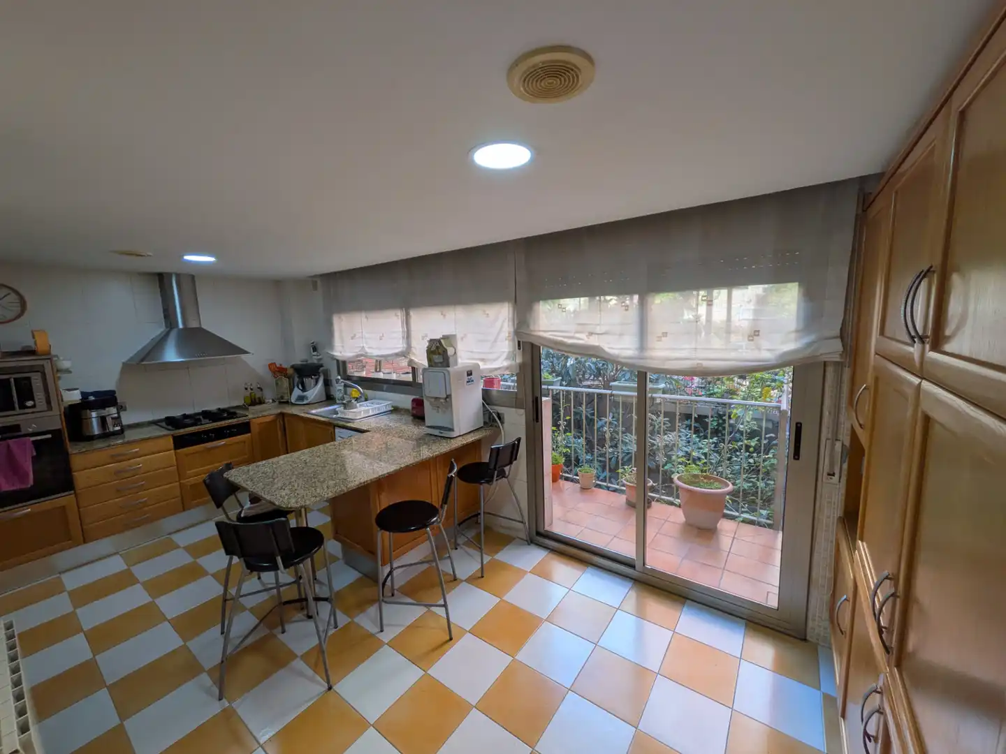 Cuina de Casa adosada en venda en Gavà amb Calefacció, Jardí privat i Parquet