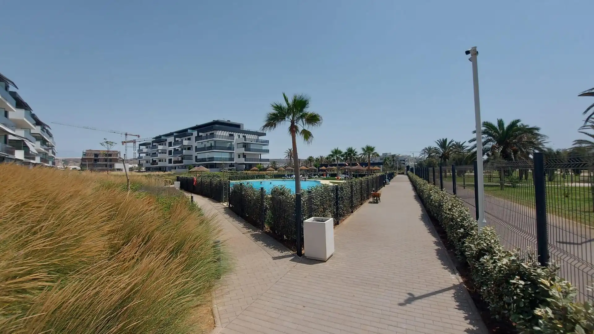 Vista exterior de Apartament de lloguer en El Ejido amb Aire condicionat, Terrassa i Moblat