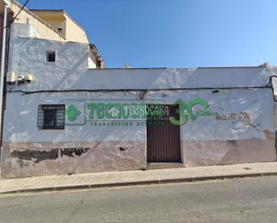 Vista exterior de Casa adosada en venda en Bargas amb Balcó