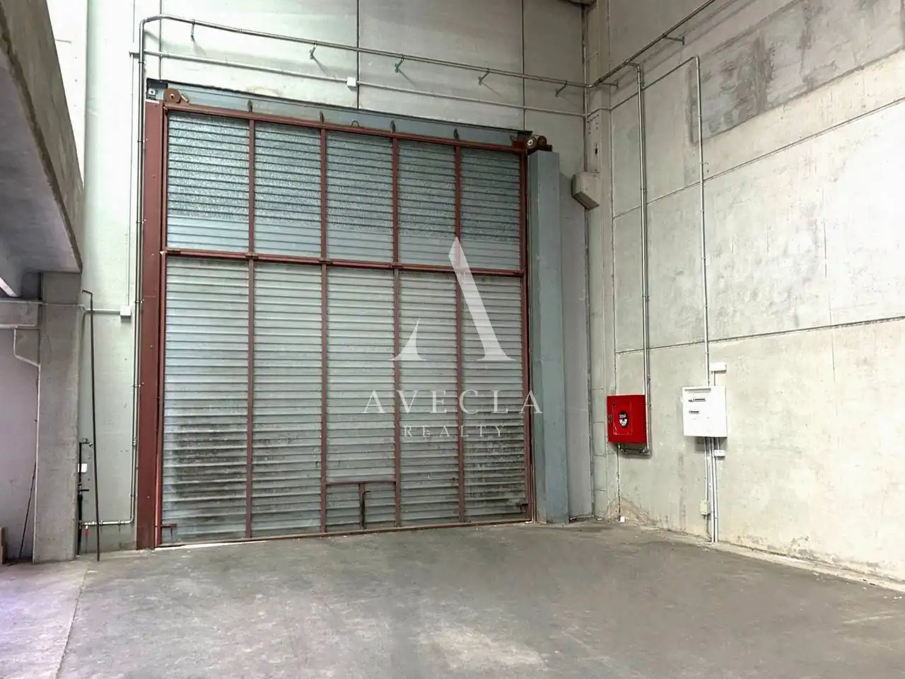 Nave industrial de alquiler en Sant Esteve Sesrovires