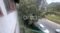 Vista exterior de Pis en venda en Santurtzi 