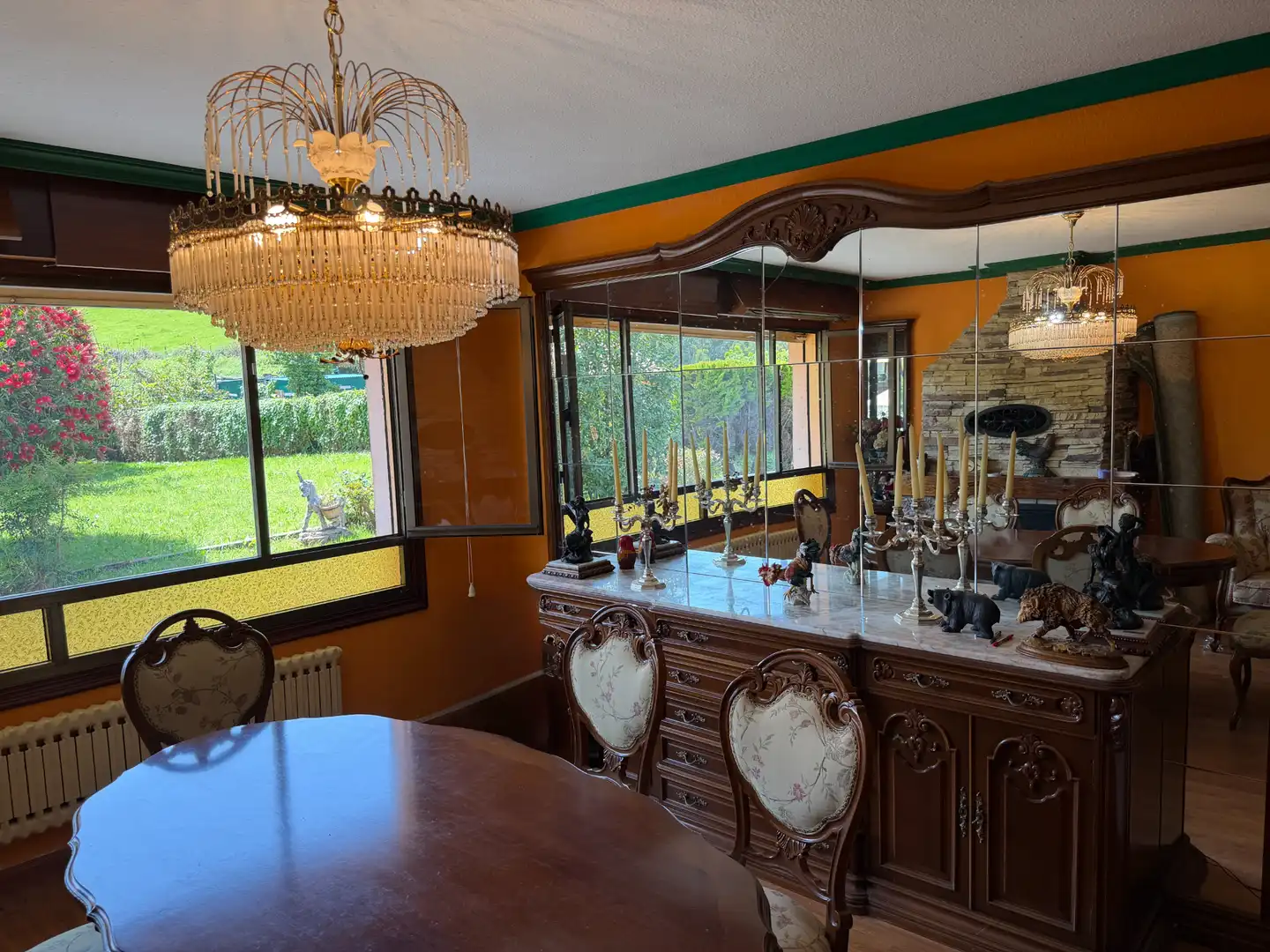 Comedor de Casa o chalet en venta en Villaviciosa con Calefacción, Jardín privado y Parquet