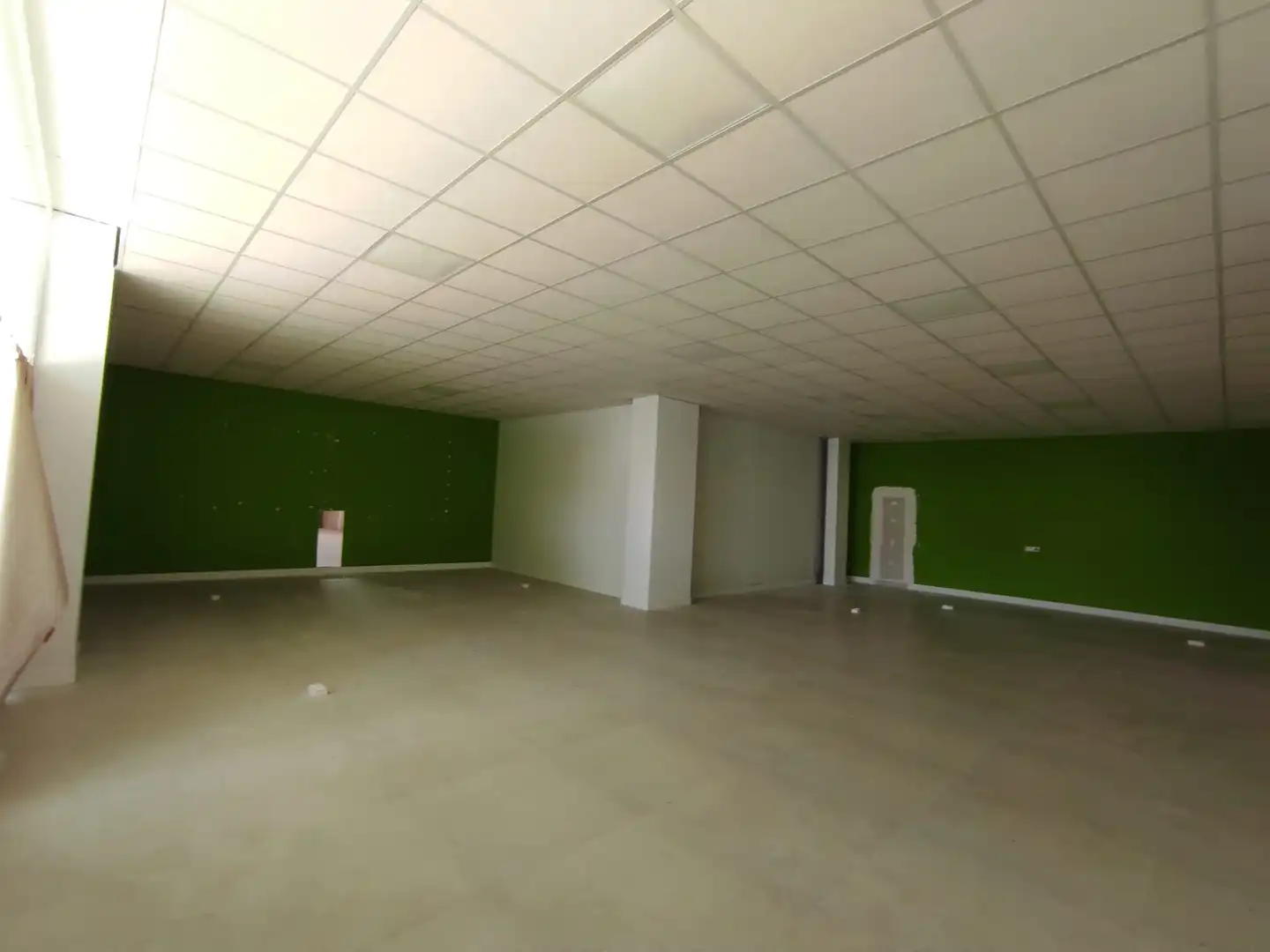 Local comercial en alquiler en Avenida Miguel de Cervantes 2B, imagen 20