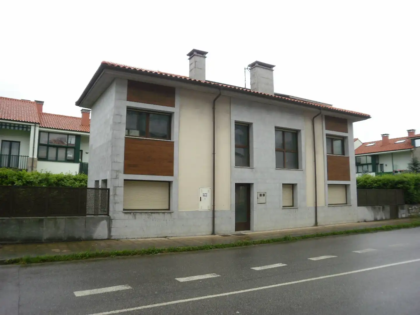 Vista exterior de Apartamento de alquiler en Llanes con Calefacción, Amueblado y Horno