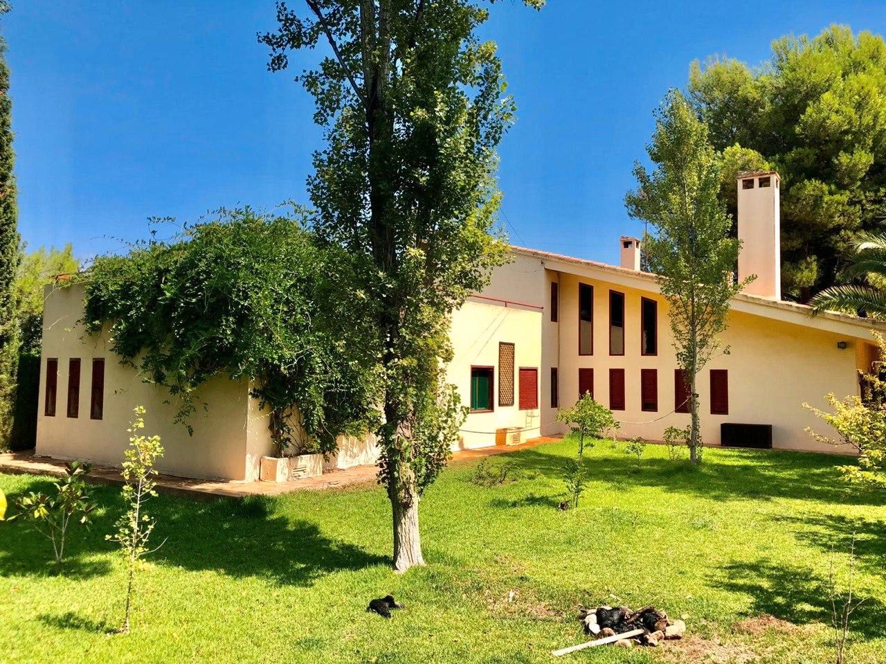 Exterior view of House or chalet for sale in L'Alcora  with Private garden, Terrace and Storage room