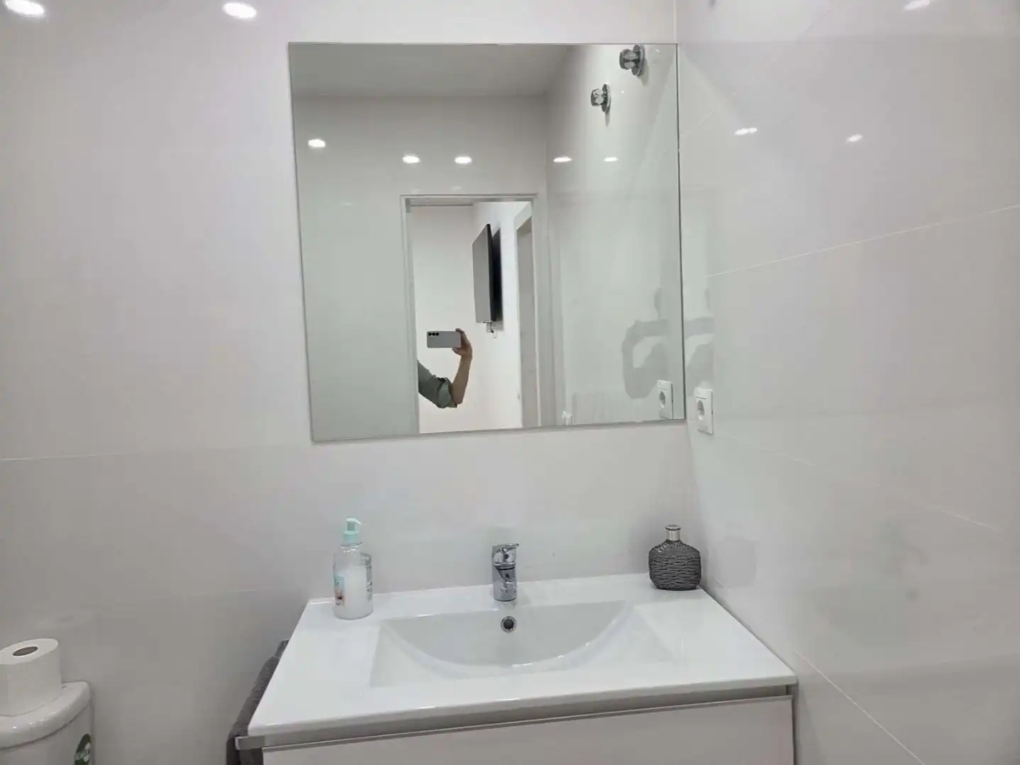 Badezimmer von Büro zur Miete in Madrid mit Klimaanlage, Heizung und Möbliert