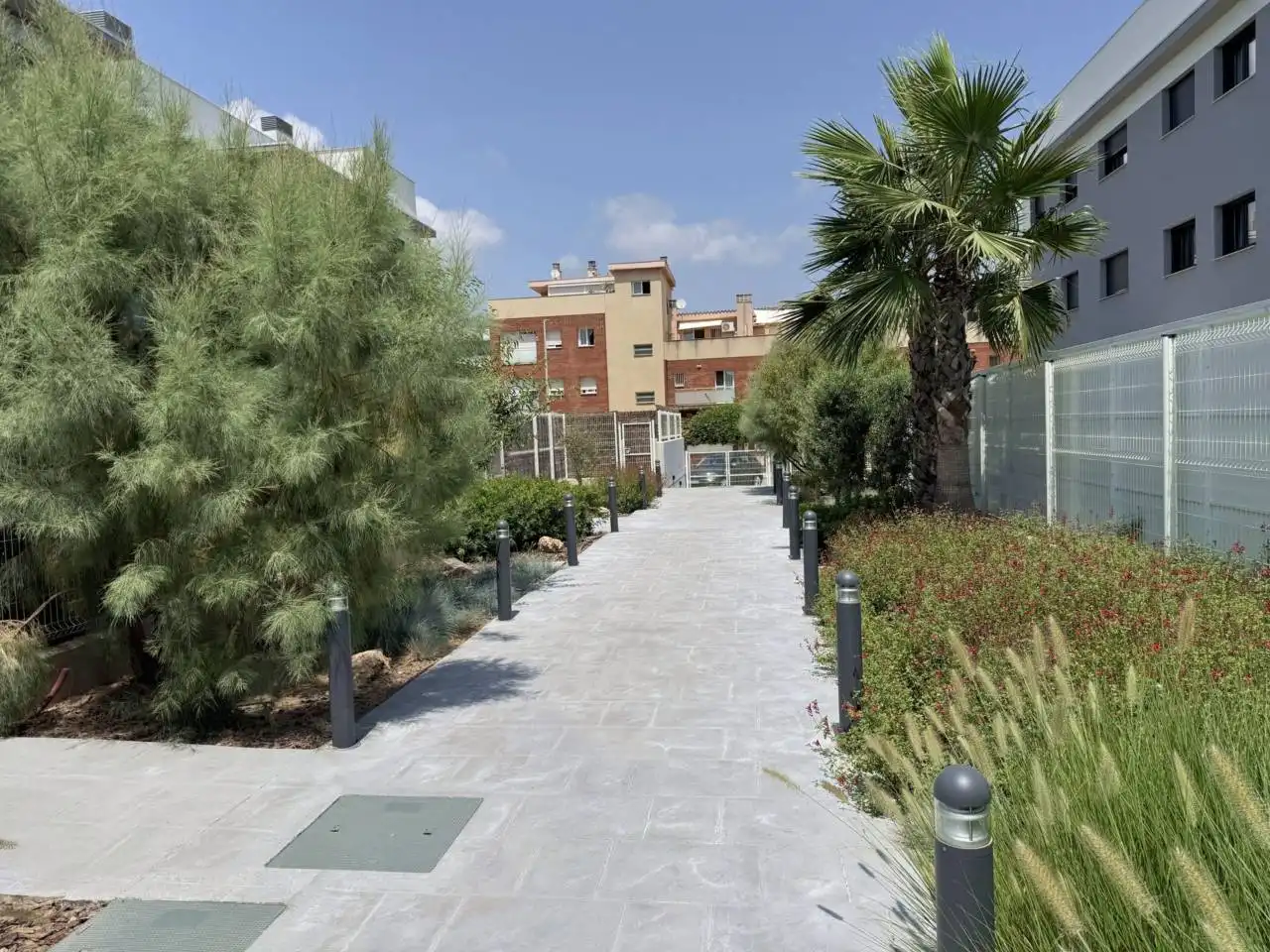 Vista exterior de Piso en venta en Cubelles con Aire acondicionado, Calefacción y Terraza