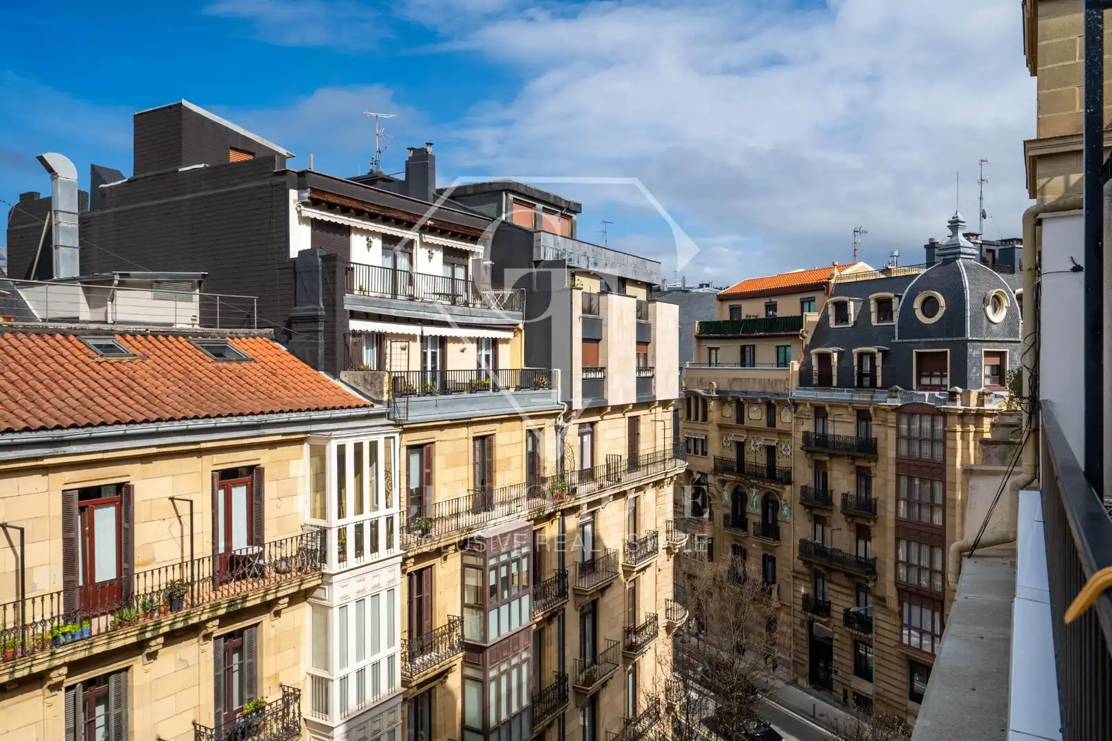 Vista exterior de Piso en venta en Donostia - San Sebastián  con Calefacción y Balcón