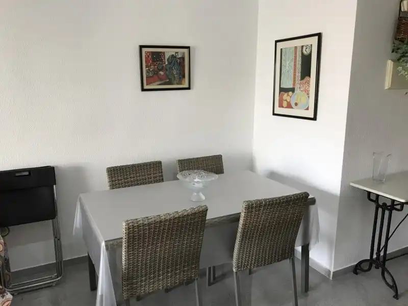 Apartments for rent in Carrer Camp de Morvedre, Playa de Gandia
