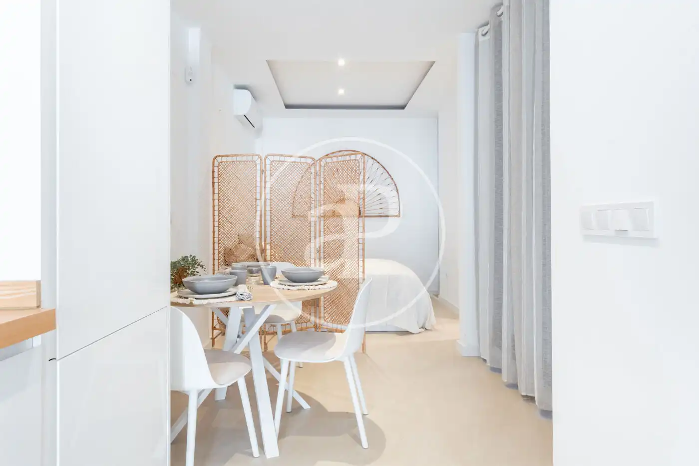 Bedroom of Flat for sale in Valencia  with Air Conditioner, Heating and Furnished
