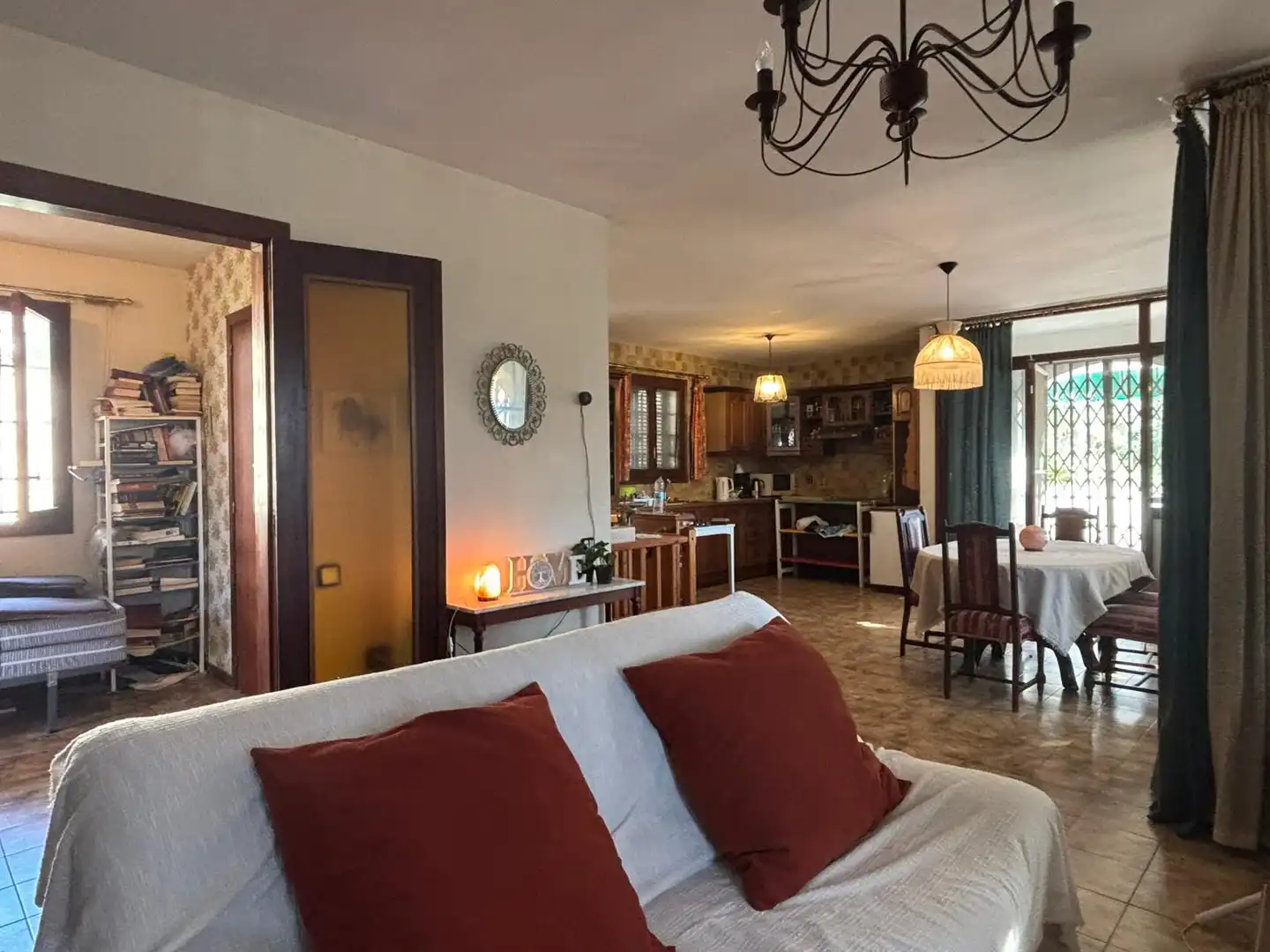 Sala d'estar de Casa o xalet en venda en Tarragona amb Aire condicionat, Calefacció i Jardí privat