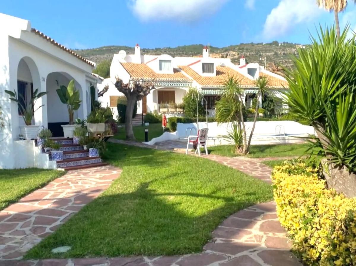 Exterior view of Duplex for sale in Alcalà de Xivert  with Private garden, Terrace and Swimming Pool