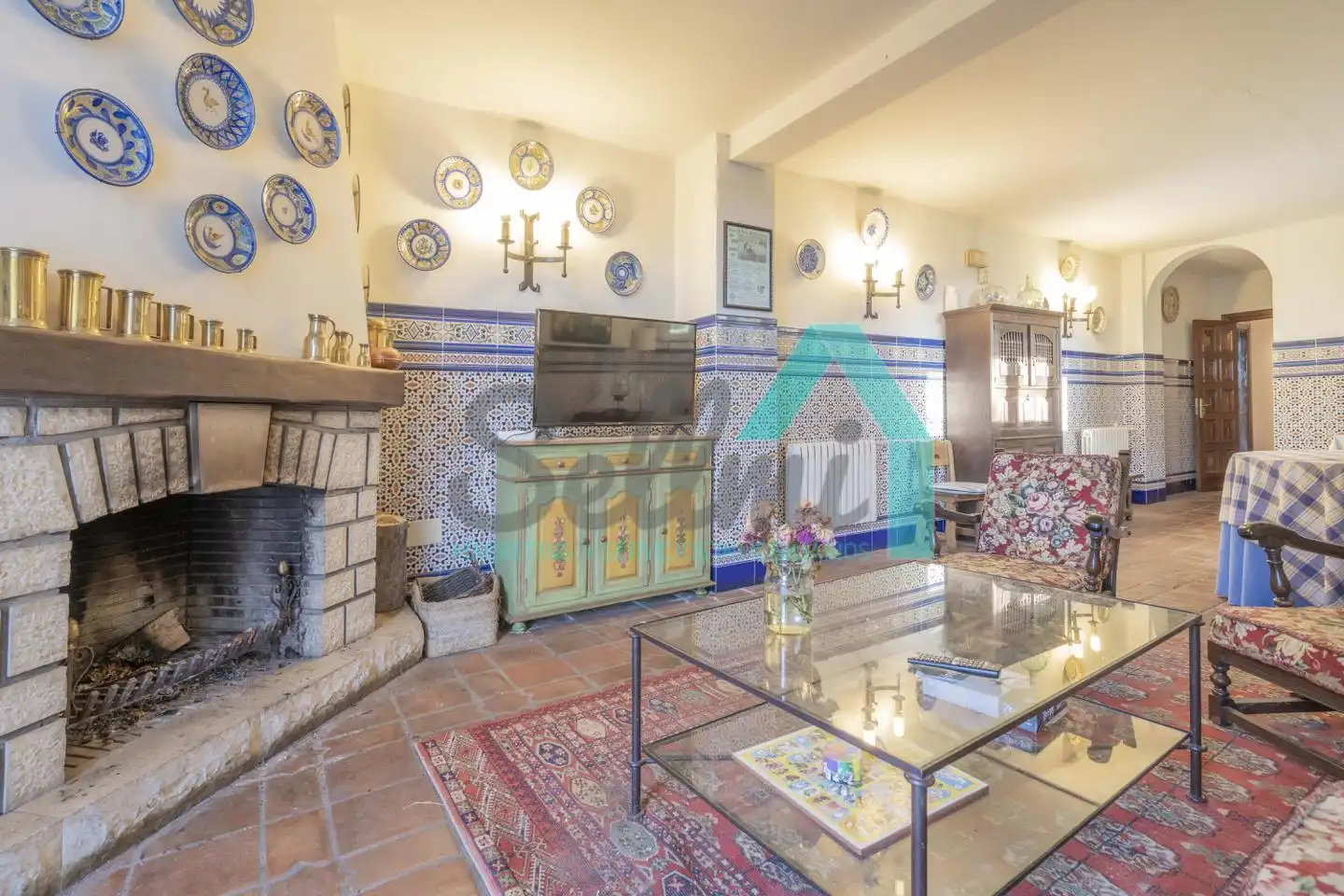 Sala d'estar de Casa o xalet en venda en Oviedo  amb Calefacció, Jardí privat i Parquet