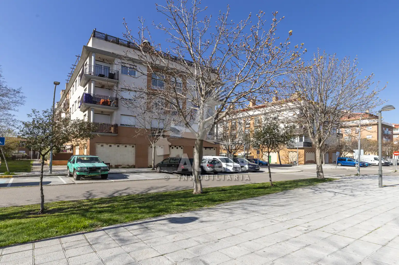 Vista exterior de Piso en venta en Azuqueca de Henares con Aire acondicionado y Calefacción