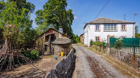 Conjunto rural con casa, nave y terreno en Rábade, immagine 2