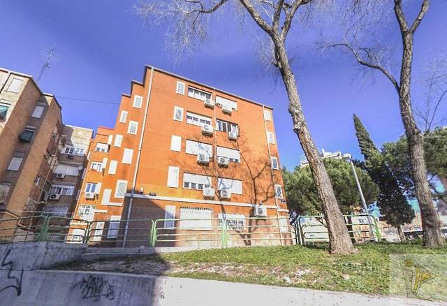 Piso en Venta en Calle Tomelloso en Almendrales