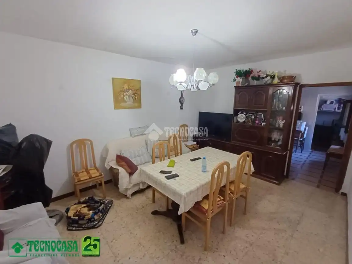 Casa aparellada en venda a C. Orense, imagen 4