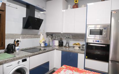 Kitchen of Flat for sale in  Sevilla Capital