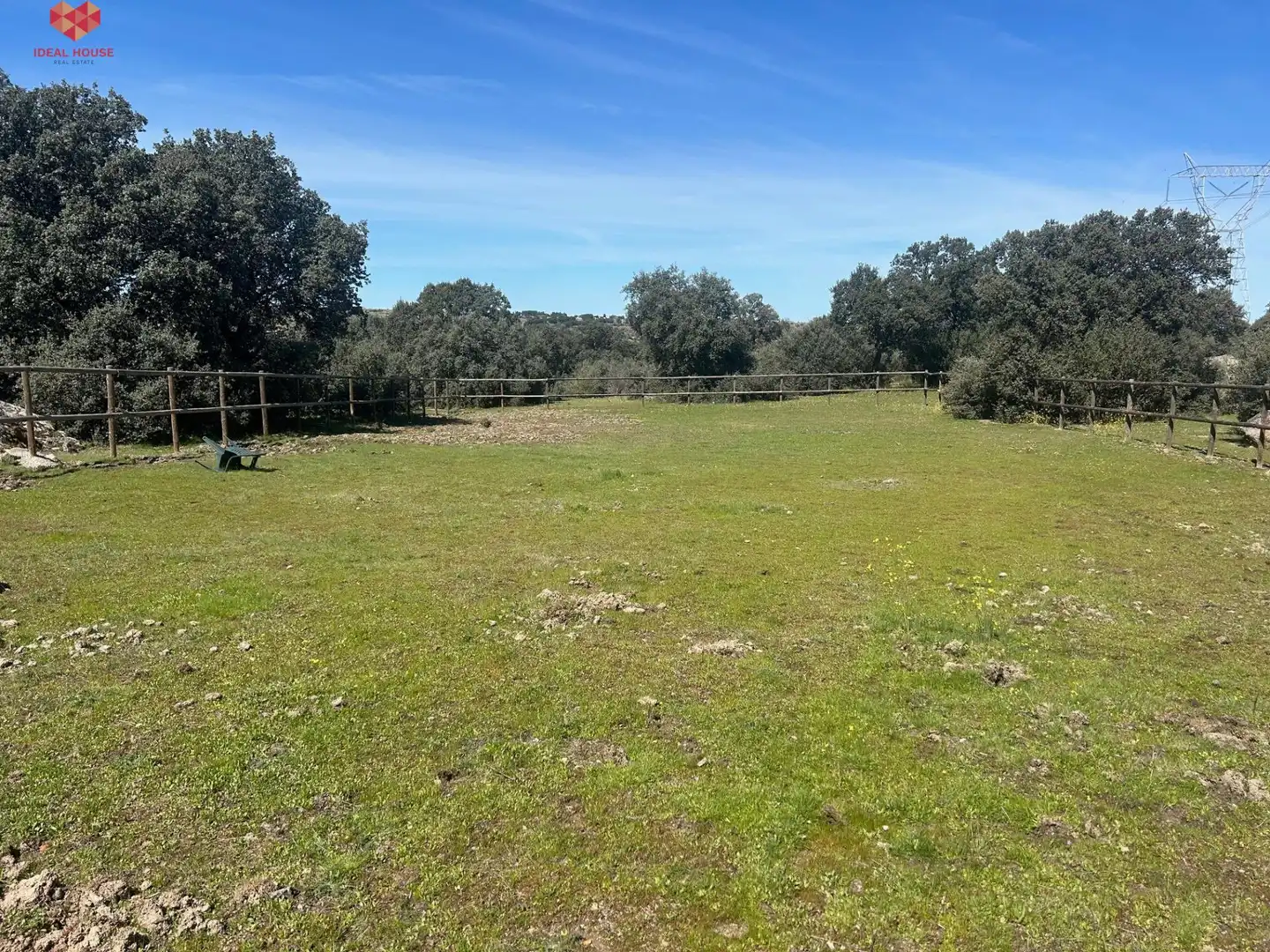 Finca rústica en venda en Villacastín amb Jardí privat, Terrassa i Moblat