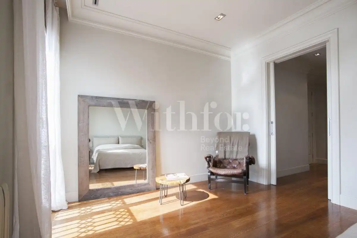 Bedroom of Flat for sale in Barcelona  with Air Conditioner, Heating and Parquet flooring