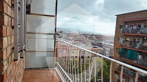 Foto 4 de Piso en venta en Porta, Barcelona Capital