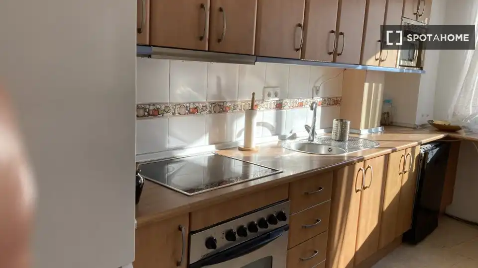 Cuina de Apartament per a compartir en Almuñécar amb Aire condicionat, Calefacció i Terrassa