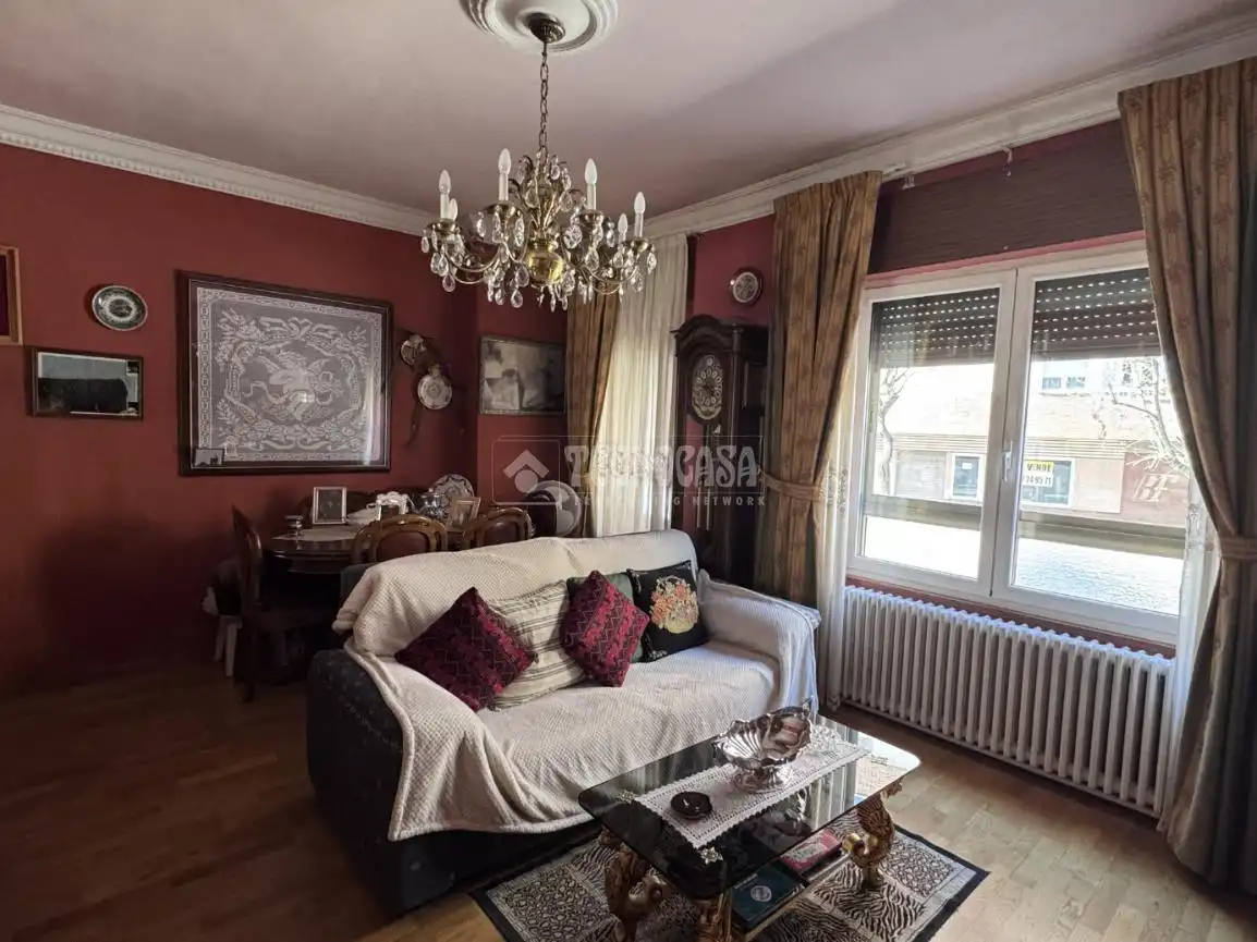 Living room of Detached homes for sale in León Capital   with Heating and Parquet flooring