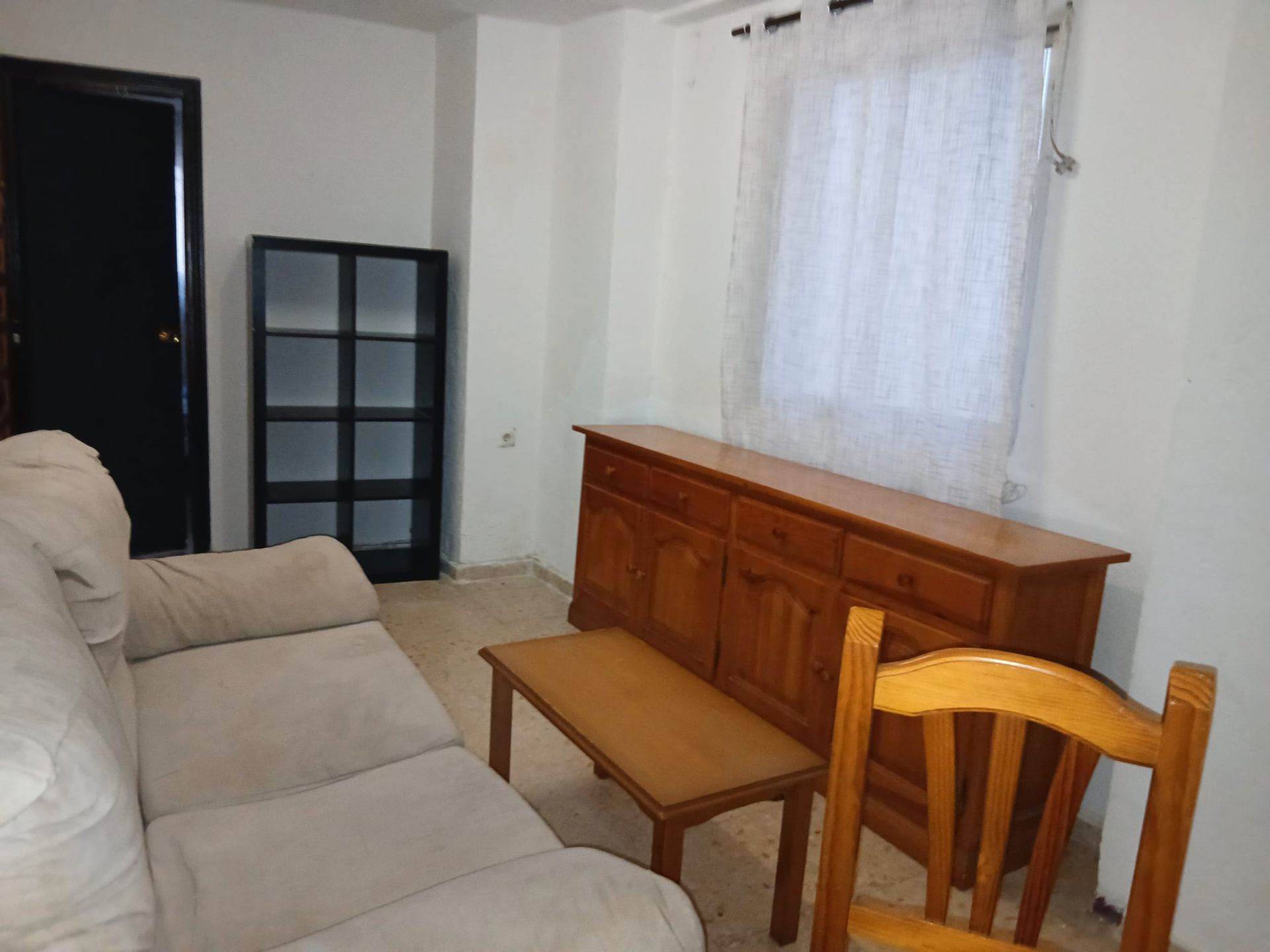 Sala d'estar de Apartament de lloguer en  Granada Capital amb Moblat i Rentadora