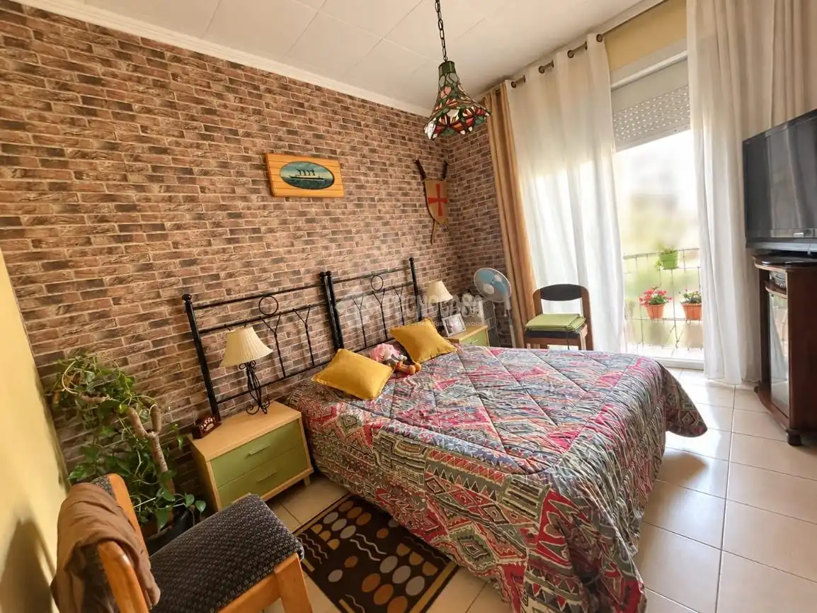 Flat with terrace for sale in Nou Barris, imagen 2
