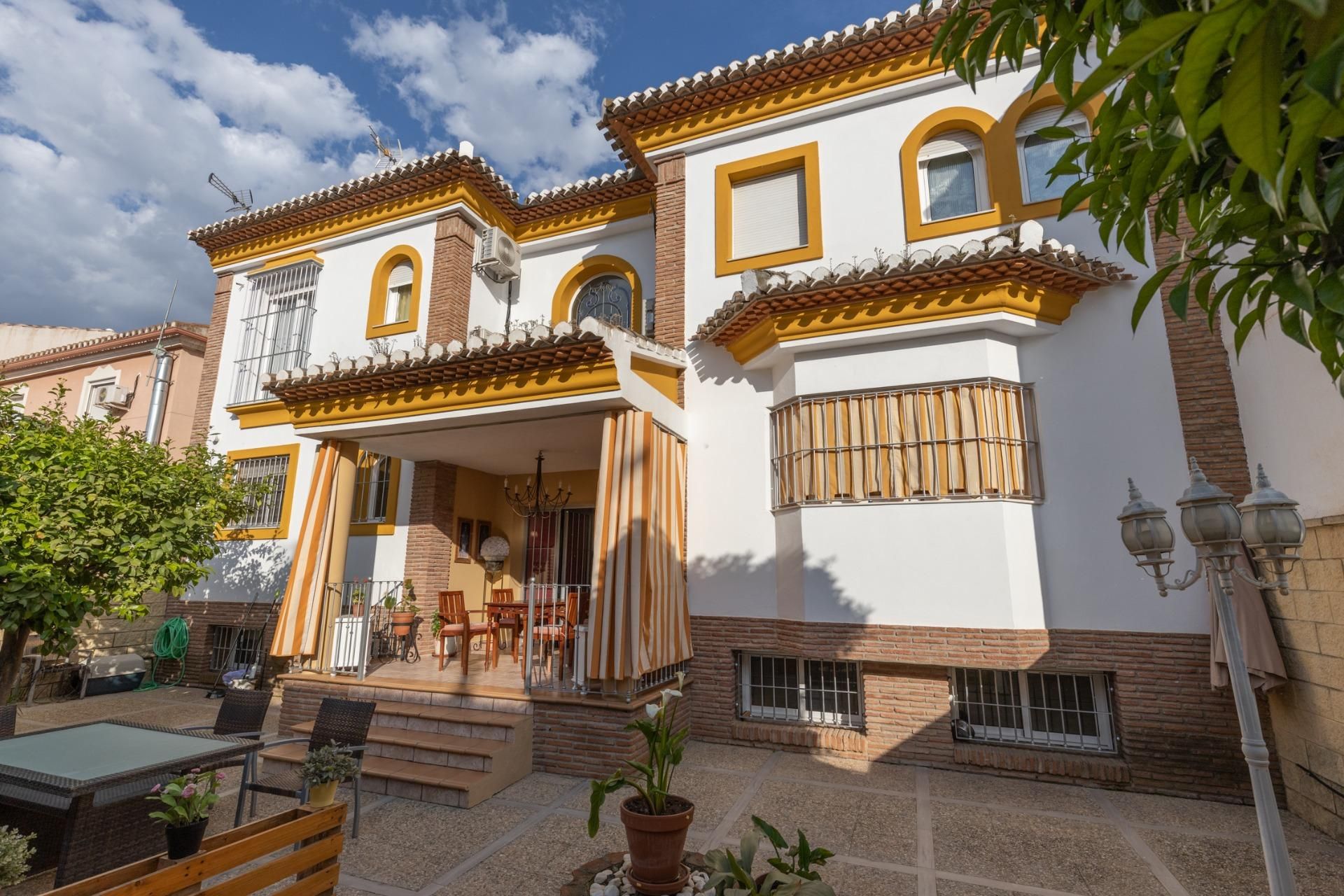 Jardí de Casa o xalet en venda en Atarfe amb Aire condicionat i Calefacció