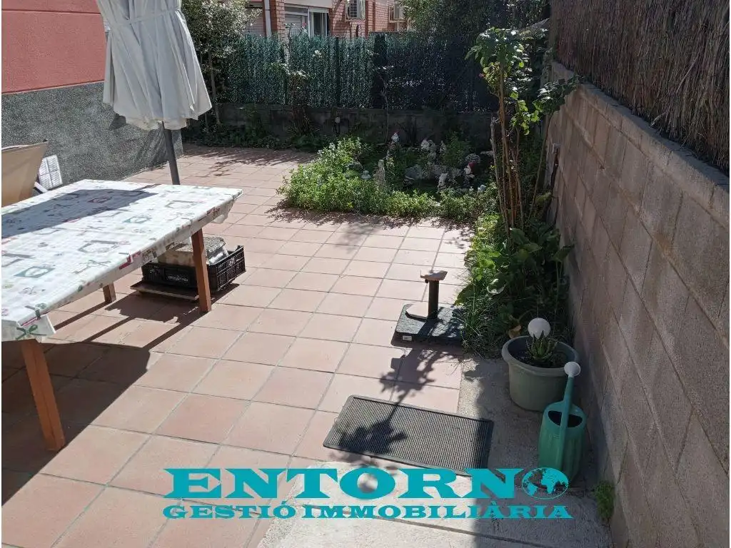 Casa con jardín en venta en Palau-solità i Plegamans, imagen 3