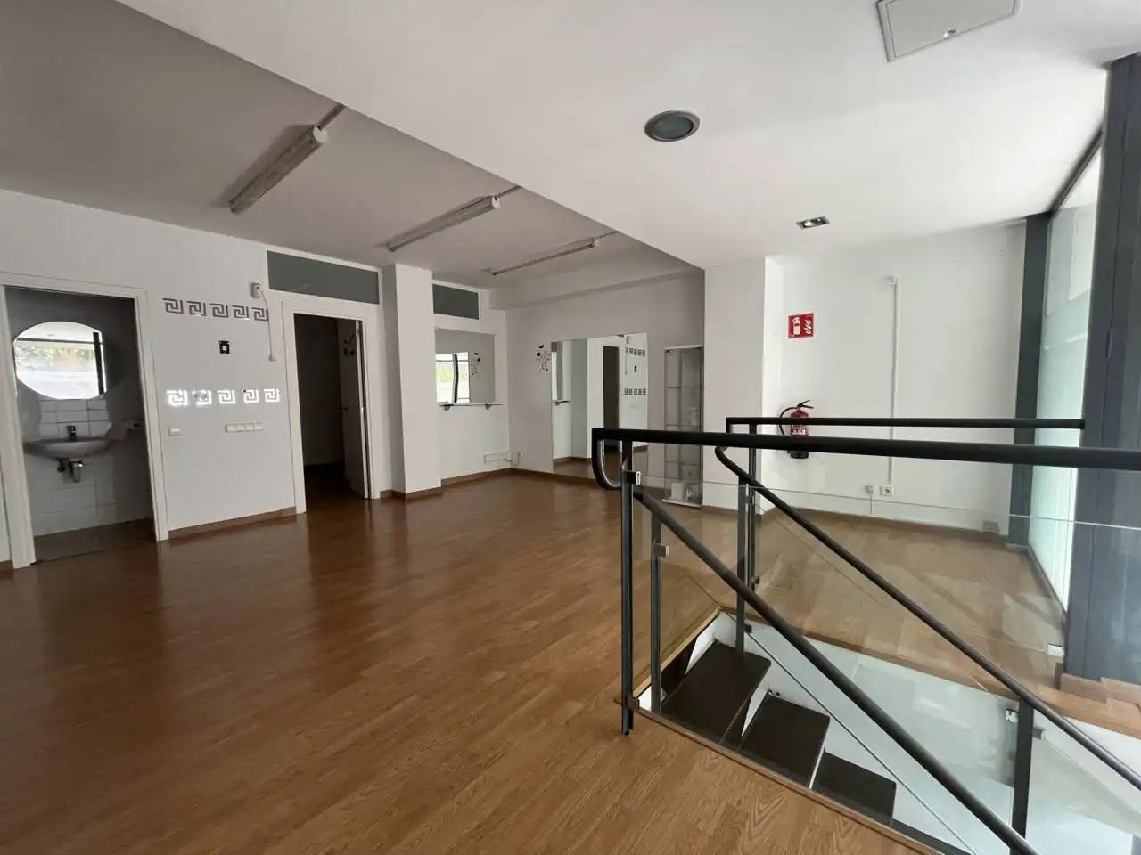 Oficina de alquiler en Calle Roger de Flor, 185, Dreta de l'Eixample