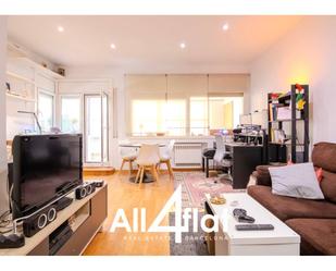 Living room of Flat for sale in  Barcelona Capital  with Heating, Parquet flooring and Terrace