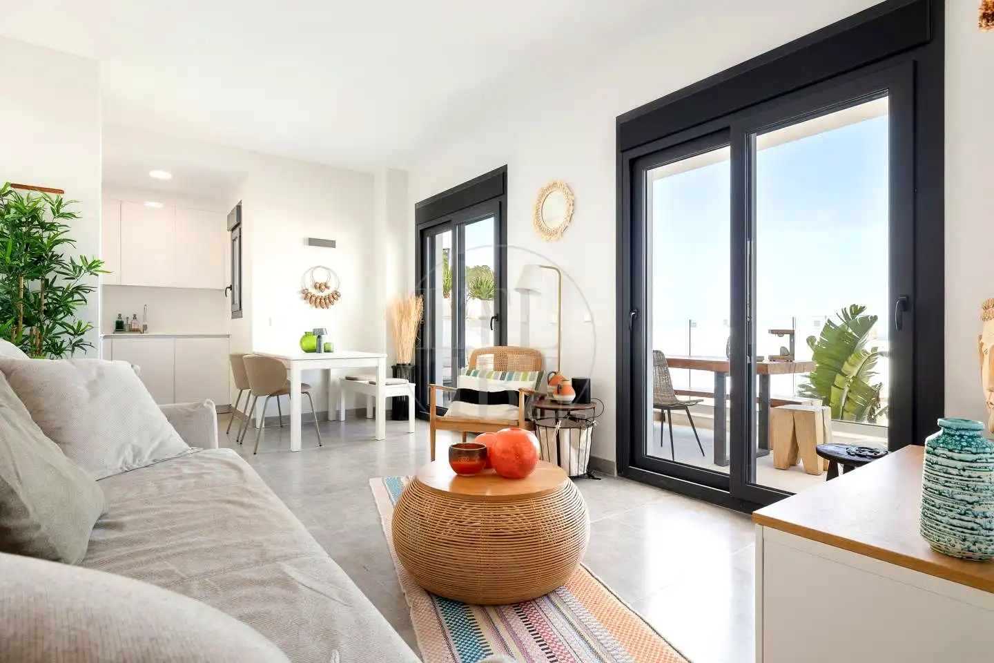 Sala de estar de Apartamento en venta en Sant Josep de sa Talaia con Aire acondicionado, Amueblado y Balcón
