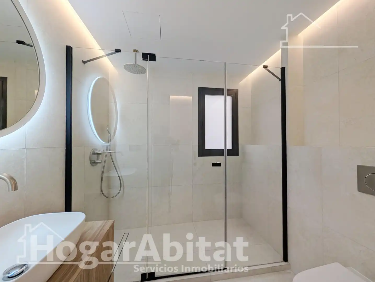 Bany de Pis en venda en Alicante / Alacant amb Aire condicionat, Calefacció i Moblat