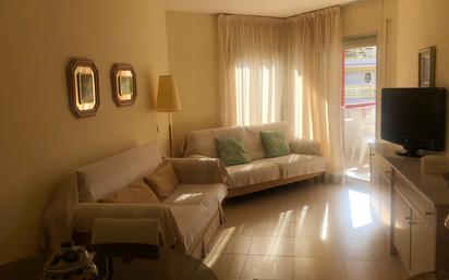 Sala d'estar de Apartament en venda en Salou amb Aire condicionat, Terrassa i Balcó