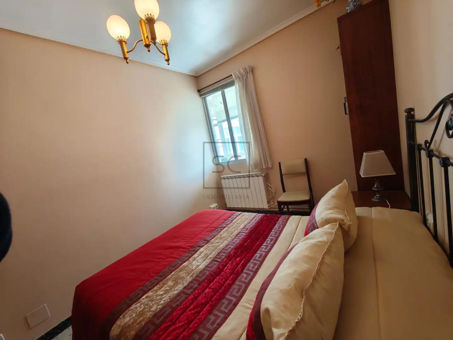 Habitación de Piso en venta en Ferrol con Calefacción, Trastero y Amueblado